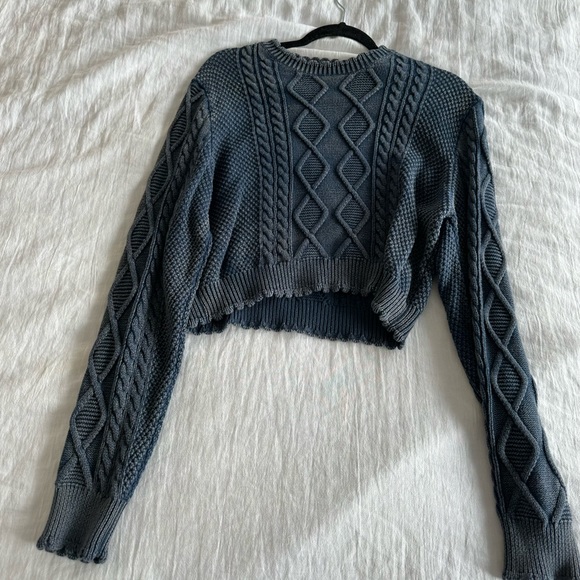 Zara Cropped Knit Sweater - Size L (Fits like S-M) - Picture 4 of 4